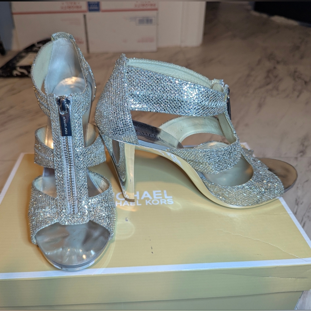 Michael Kors Elegant Silver Strappy Women's Heels